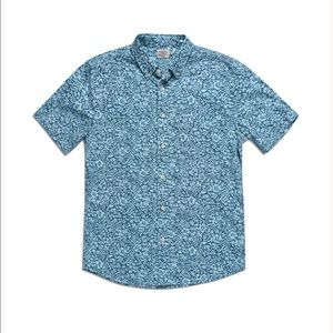 NWOT Faherty Brand Short Sleeve Breeze Button Down Shirt